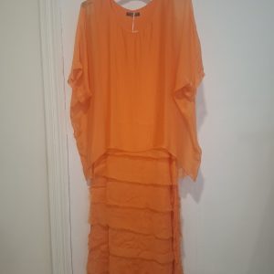 Vestido naranja volantes